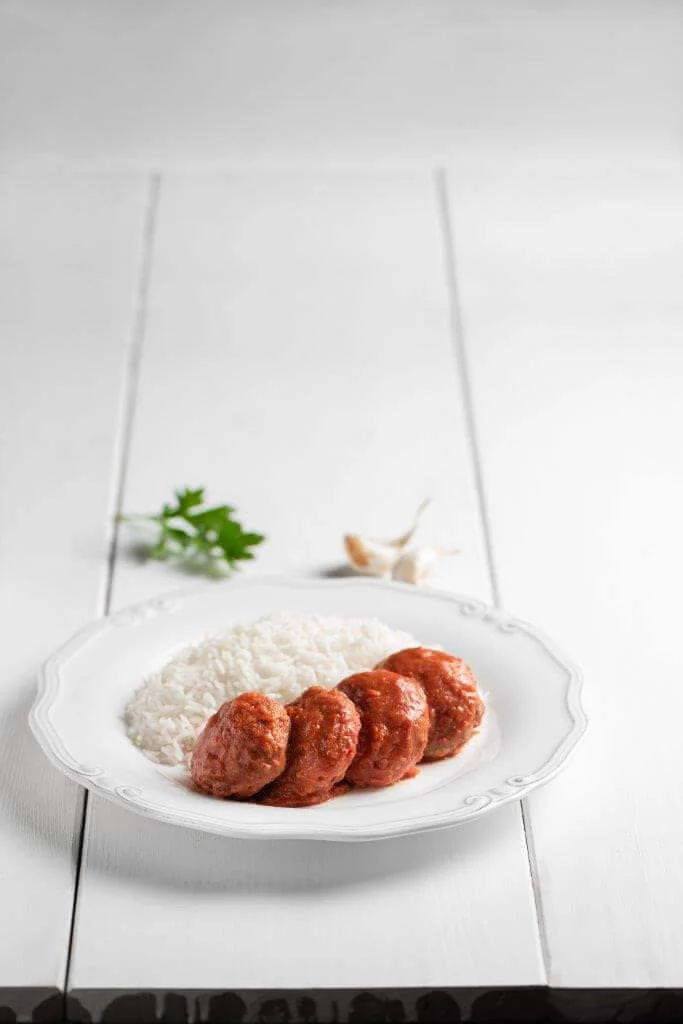 HELLENIC CATERING keftedakia me rizi mpasmati