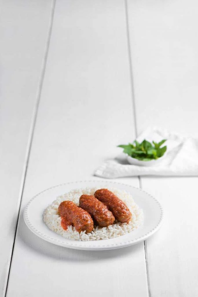 HELLENIC CATERING soutzoukakia me rizi
